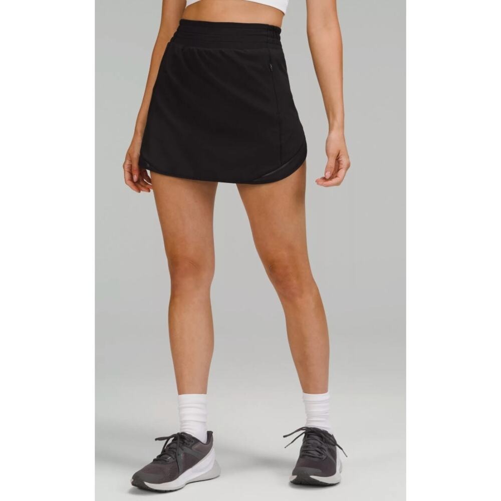 Lululemon black Hotty Hot High-Rise‎ Skirt